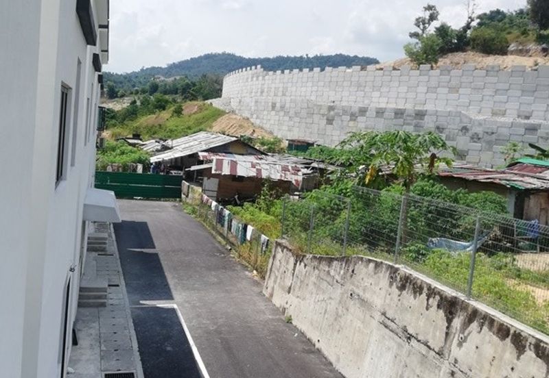 Saujana Heights @ Taman Puncak Saujana