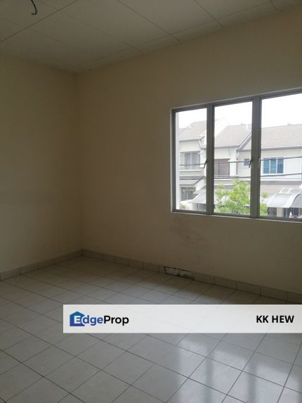 JALAN IMPIAN MAKMUR, KAJANG, SELANGOR 2 STOREY TERRACE HOUSE FOR SALE, Selangor, Kajang