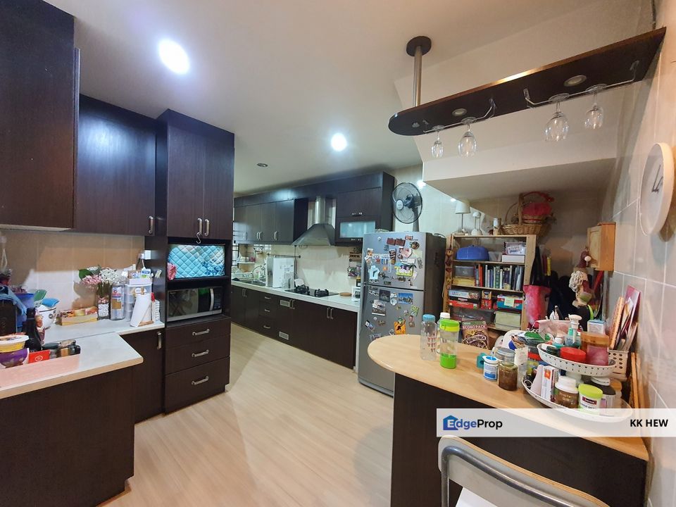 TAMAN PINGGIRAN SAUJANA, KAJANG, SELANGOR 2 STOREY TERRACE HOUSE FOR SALE (EXTENDED), Selangor, Kajang