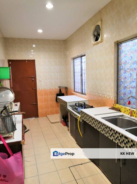 TAMAN PINGGIRAN SAUJANA, KAJANG, SELANGOR 2 STOREY SEMI-D HOUSE FOR SALE (RENOVATED), Selangor, Kajang