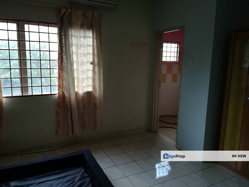 TAMAN HARMONI, SEMENYIH, SELANGOR 2 STOREY TERRACE HOUSE FOR SALE RM530K, Selangor, Semenyih