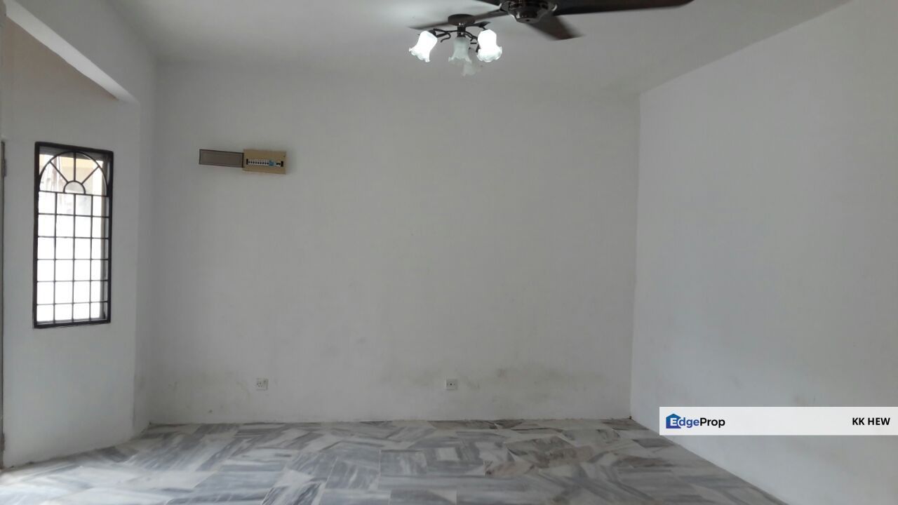 TAMAN HARMONI, SEMENYIH, SELANGOR 2 STOREY TERRACE HOUSE FOR SALE RM540K, Selangor, Semenyih