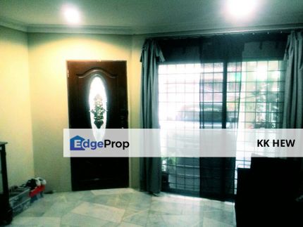 TAMAN JENARIS, KAJANG, SELANGOR 2 STOREY TERRACE HOUSE FOR RENT (PARTIALLY FURNISHED), Selangor, Kajang