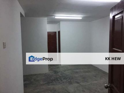 TAMAN KANTAN PERMAI, KAJANG, SELANGOR 2 STOREY TERRACE HOUSE FOR SALE (END LOT), Selangor, Kajang