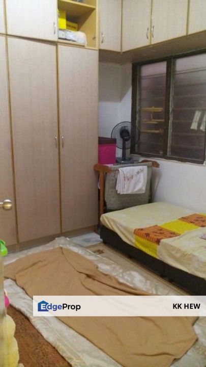 TAMAN SRI JELOK, KAJANG, SELANGOR 1 STOREY TERRACE HOUSE FOR SALE (END LOT), Selangor, Kajang