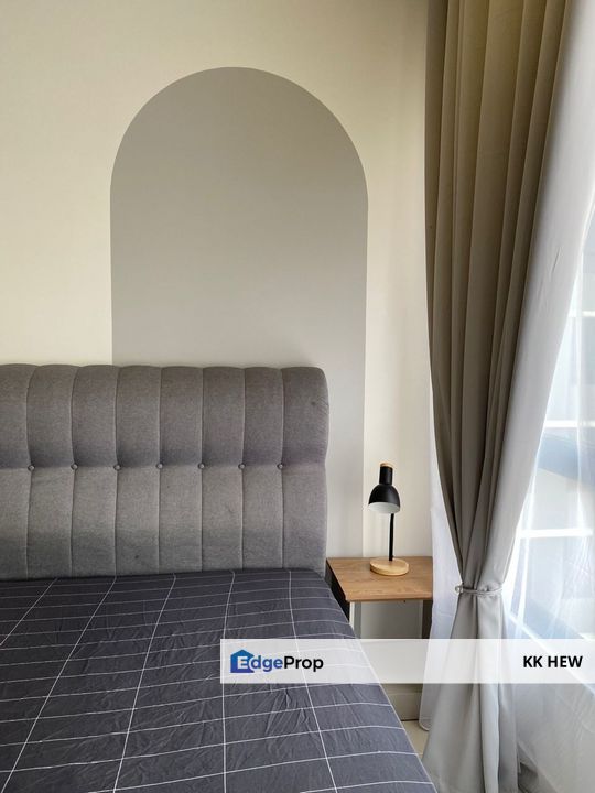 MKH BOULEVARD 2, KAJANG, SELANGOR SERVICED APARTMENT FOR RENT 2+2 ROOM 2 BATH (NEW UNIT, FULLY FURNISHED), Selangor, Kajang