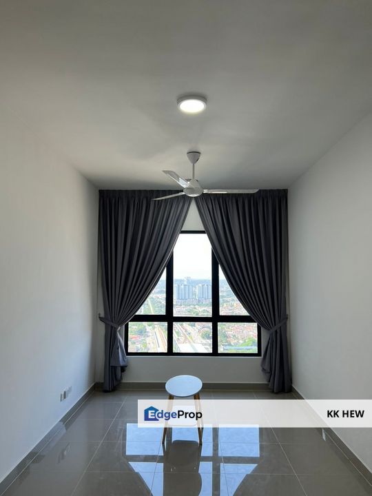 MKH BOULEVARD 2, KAJANG, SELANGOR SERVICED APARTMENT FOR RENT (NEW UNIT, PARTIALLY FURNISHED), Selangor, Kajang