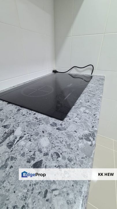 MKH BOULEVARD 2, KAJANG, SELANGOR SERVICED APARTMENT FOR RENT (NEW UNIT, PARTIALLY FURNISHED), Selangor, Kajang