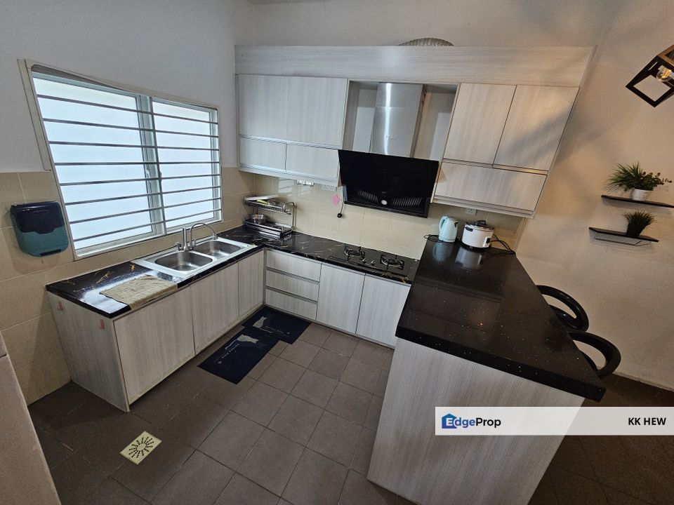 Fully Furnish 3 Storey Kaseh Height, Kajang East Semenyih, Selangor, Semenyih