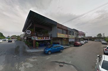 Semenyih 2 Storey Shop For Rent > High Demand > Near School