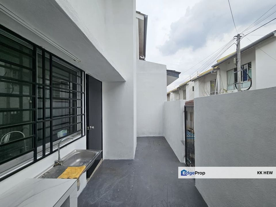 [Kitchen Table Top/Full Grill/New Paint] Semenyih Parklands, Semenyih Selangor For Rent, Selangor, Semenyih