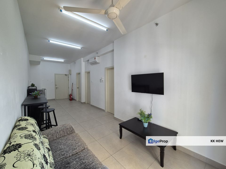 2R1B Condo @ Canopy Hill > Fully Furnished > Near KTM Kajang, Selangor, Kajang