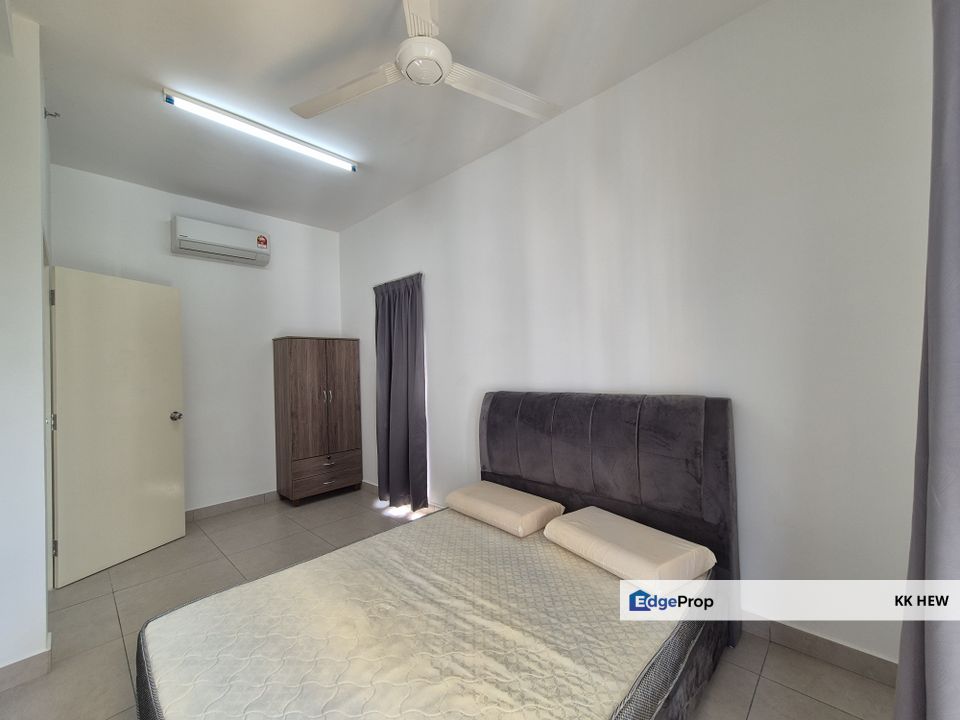 2R1B Condo @ Canopy Hill > Fully Furnished > Near KTM Kajang, Selangor, Kajang