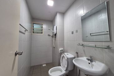 Karisma Apartment @ Eco Majestic