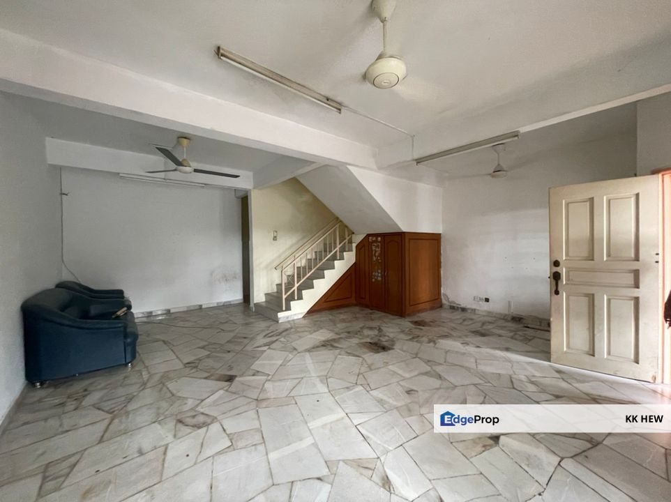 2-Storey Freehold House for Sale, Taman Bukit Semenyih, RM478K Nego, Selangor, Semenyih