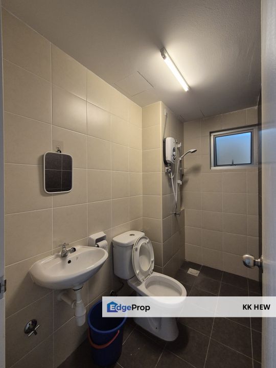 Eco Majestic Harmoni Apartment RM218K Rent RM900 3R2B, Selangor, Semenyih