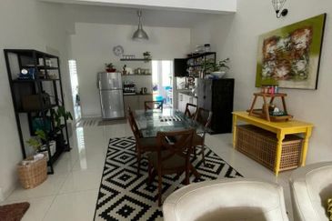 Parkfield Residences, Tropicana Heights