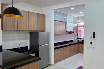 Partial Furnished Double Storey Grandlis Setia Ecohill Semenyih (Nice Unit/Partly Furnish/Nego)