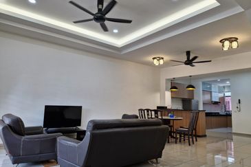 Partial Furnished Double Storey Grandlis Setia Ecohill Semenyih (Nice Unit/Partly Furnish/Nego)