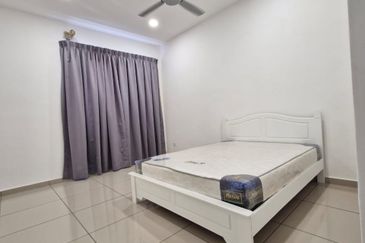 Partial Furnished Double Storey Grandlis Setia Ecohill Semenyih (Nice Unit/Partly Furnish/Nego)