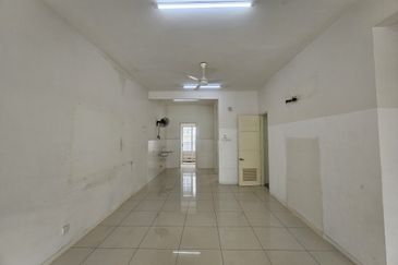 Parkfield Residences, Tropicana Heights