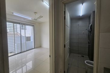 Parkfield Residences, Tropicana Heights