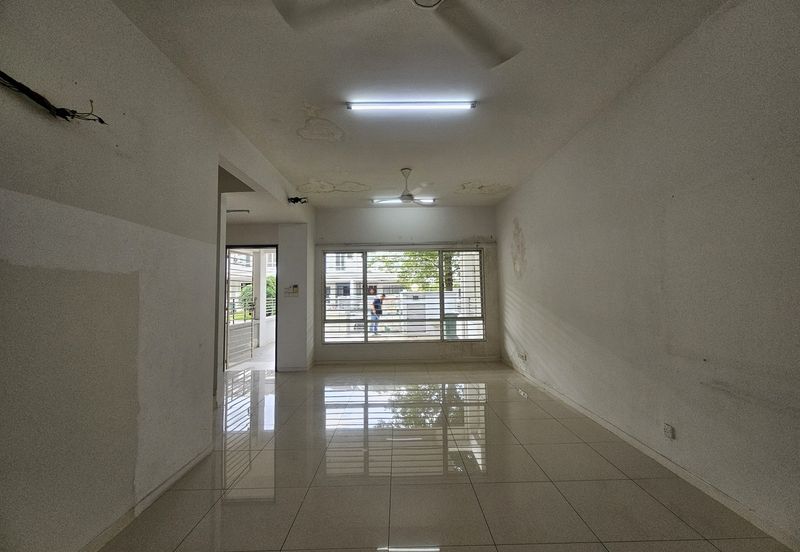 Parkfield Residences, Tropicana Heights