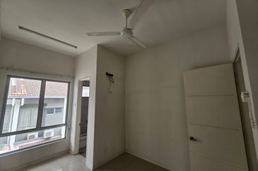 Parkfield Residences, Tropicana Heights