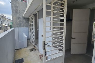 Parkfield Residences, Tropicana Heights