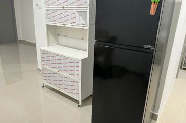  Akasia Diamond Residence Semenyih For Sale