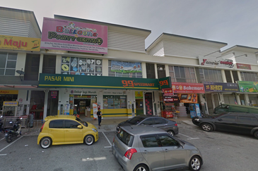 2 Storey Shop, Jalan Bunga Kantan, Sungai Kantan, Kajang, Selangor For Sale