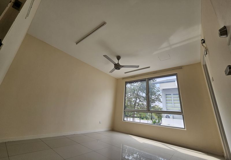 Fairfield Residences, Tropicana Heights