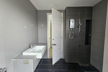 Fairfield Residences, Tropicana Heights