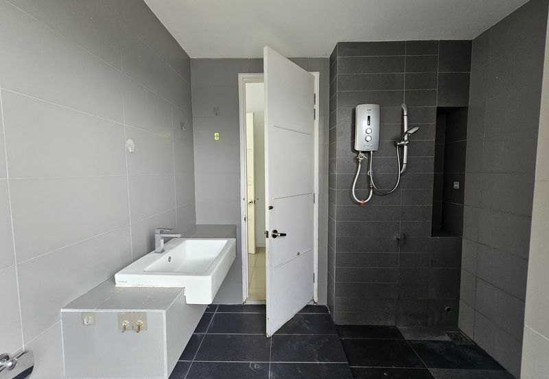 Fairfield Residences, Tropicana Heights