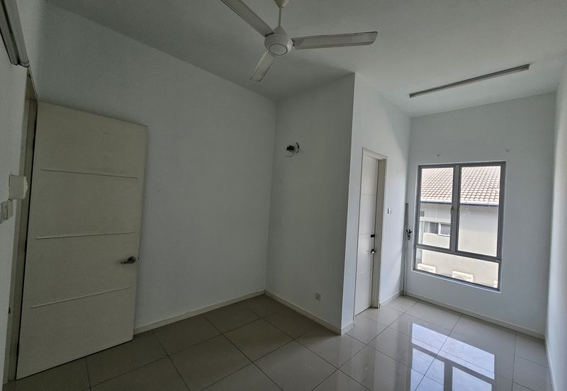 Fairfield Residences, Tropicana Heights