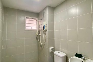 Karisma Apartment @ Eco Majestic