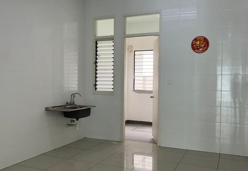 Cradleton @ Eco Majestic