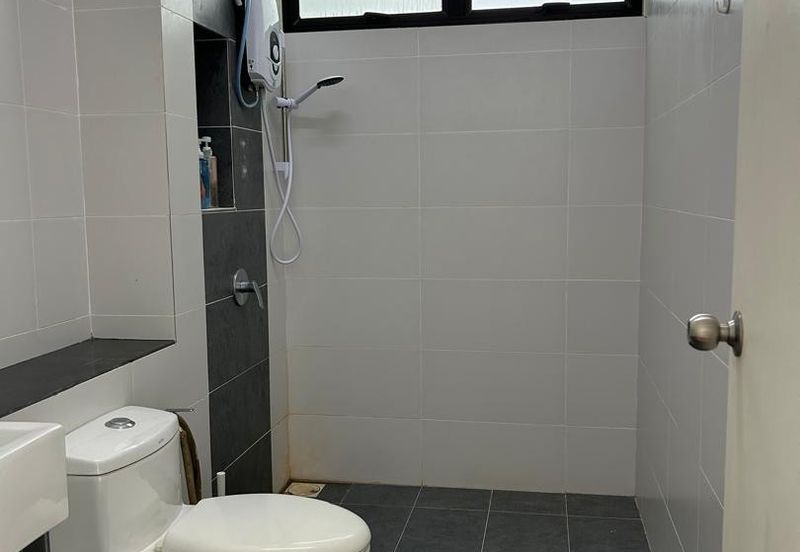 Cradleton @ Eco Majestic