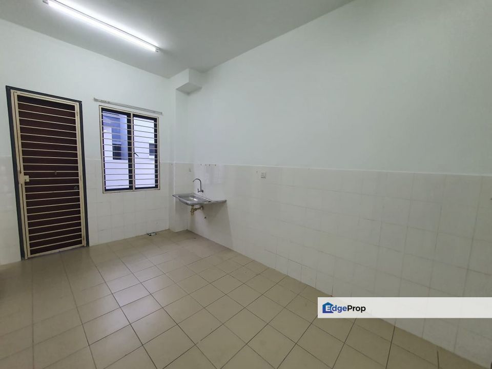 Kajang East Precinct 4, 20x70sf, Basic Unit, Selangor, Semenyih