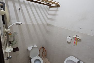 Taman Desa Kenanga 2