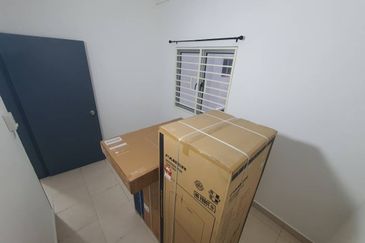 Residensi kesuma 1 Apartment Beranang Selangor For Rent (Partly furnish)