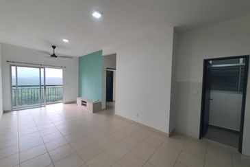 Residensi kesuma 1 Apartment Beranang Selangor For Rent (Partly furnish)