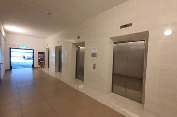 Residensi kesuma 1 Apartment Beranang Selangor For Rent (Partly furnish)