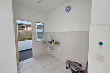 Karisma Apartment @ Eco Majestic