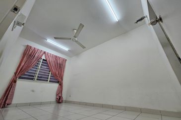 Karisma Apartment @ Eco Majestic