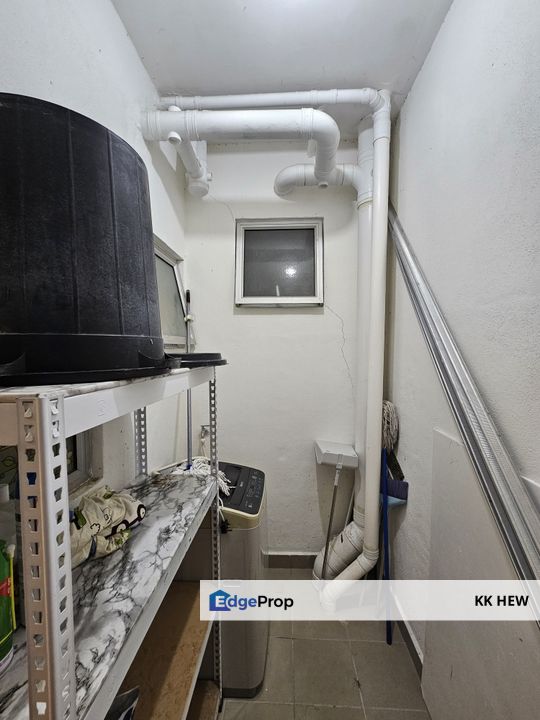 Suria Mewah Semenyih [4R2B/Partly Furnish/Kitchen Cabinet/Full Grill], Selangor, Semenyih