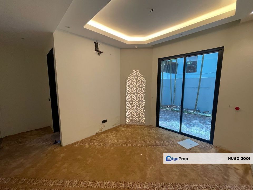 Double Volume Ceiling, Private Huge Garden&Pool, Come with Ample Parking, 24 Hours Security, Kuala Lumpur, Taman Melawati