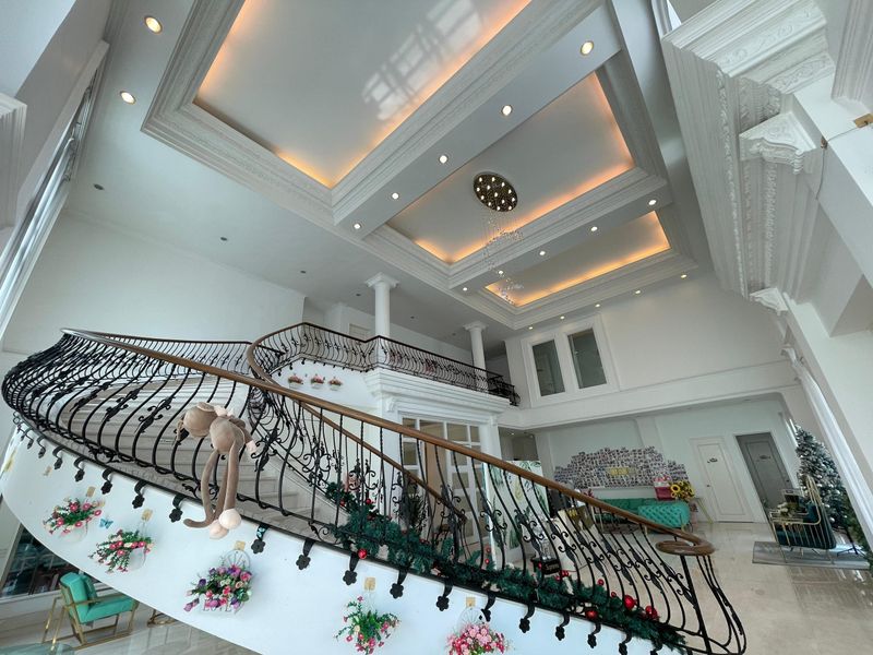 White House Design Bungalow, Cozy and Relaxing Township, Private Garden&Ample Parking Space, Kuala Lumpur, Taman OUG