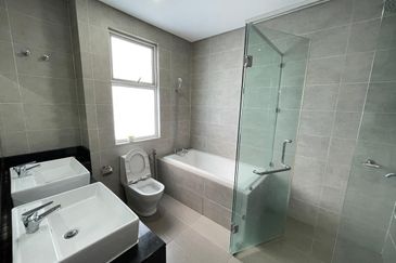 Villa Heights @ Equine Park