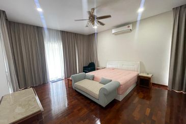 Villa Heights @ Equine Park